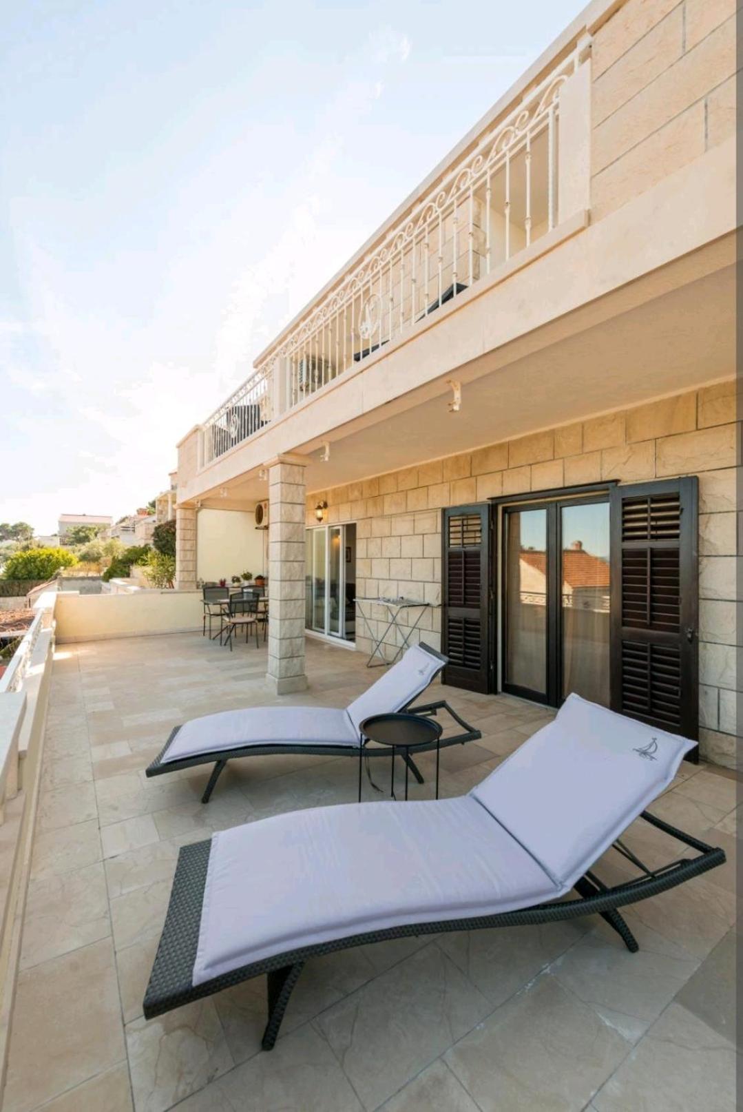 Apartments Siesta Sumartin Exteriér fotografie