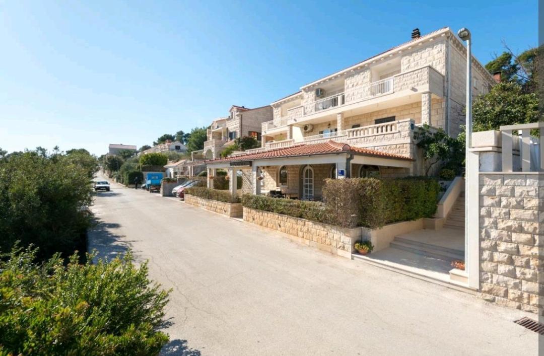 Apartments Siesta Sumartin Exteriér fotografie